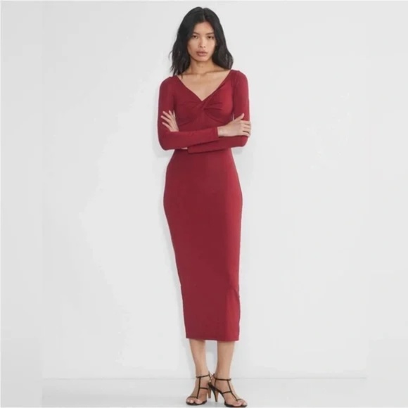 Aritzia Contour Symbolic Maxi Dress Dark Red Ruby Large L - Picture 1 of 7